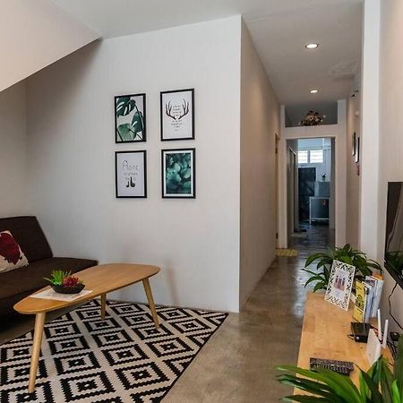 New Granny Cozy House Georgetown 2-6Pax Βίλα Εξωτερικό φωτογραφία